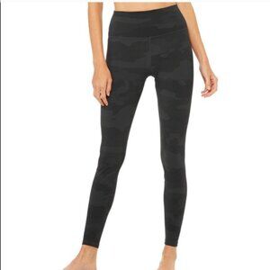 LIKE NEW ALO Yoga High Waist Black Camo Vapor Legging SIZE M